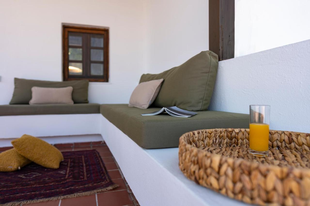 Maris Lindos Suites & Apartments Esterno foto